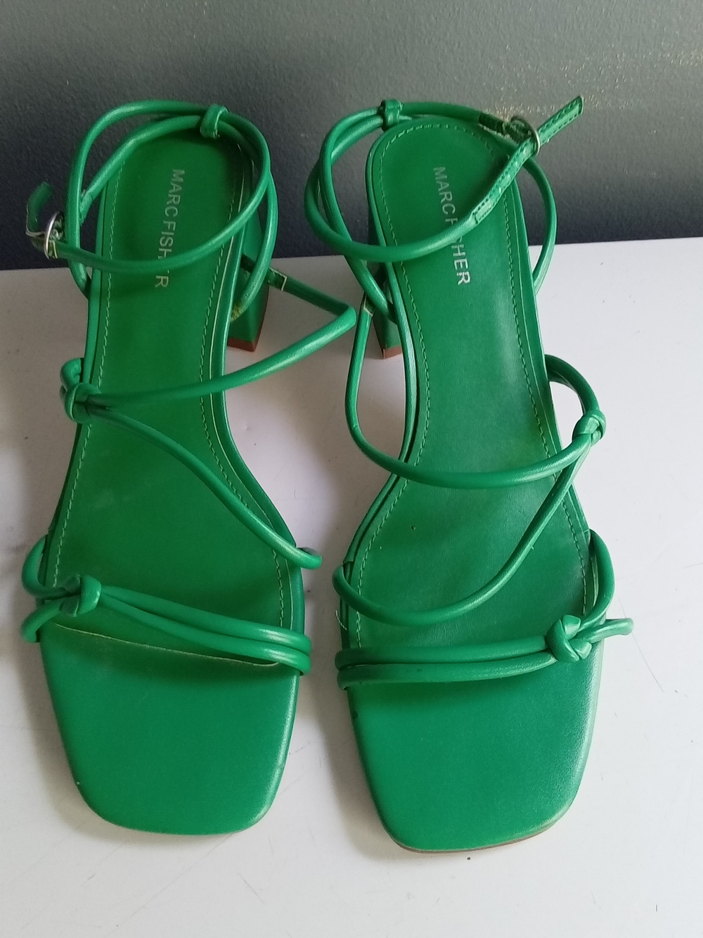 Marc Fisher Green Strappy Block Heel Sandals Square Toe Ankle‎ Strap Heels